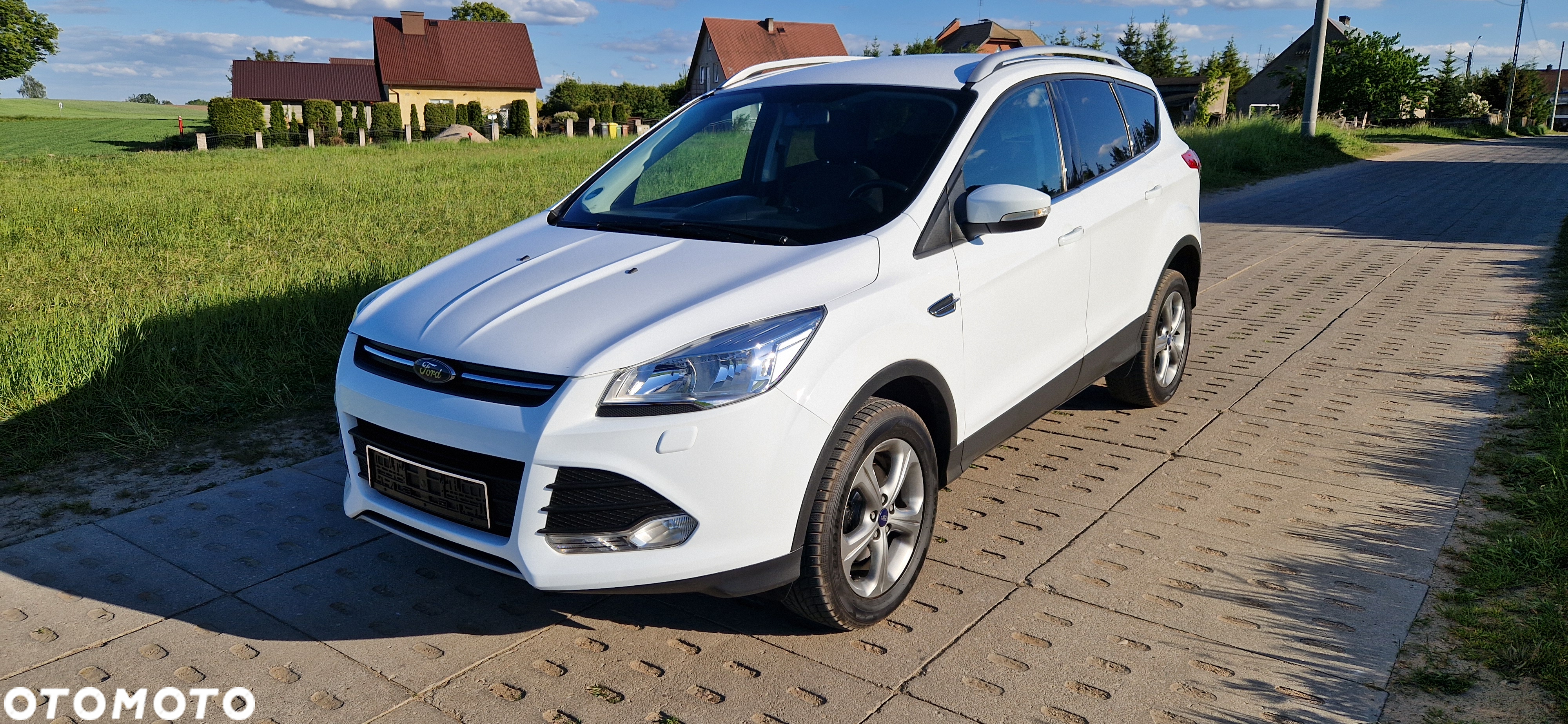 Ford Kuga 1.5 EcoBoost 2x4 Cool & Connect - 3
