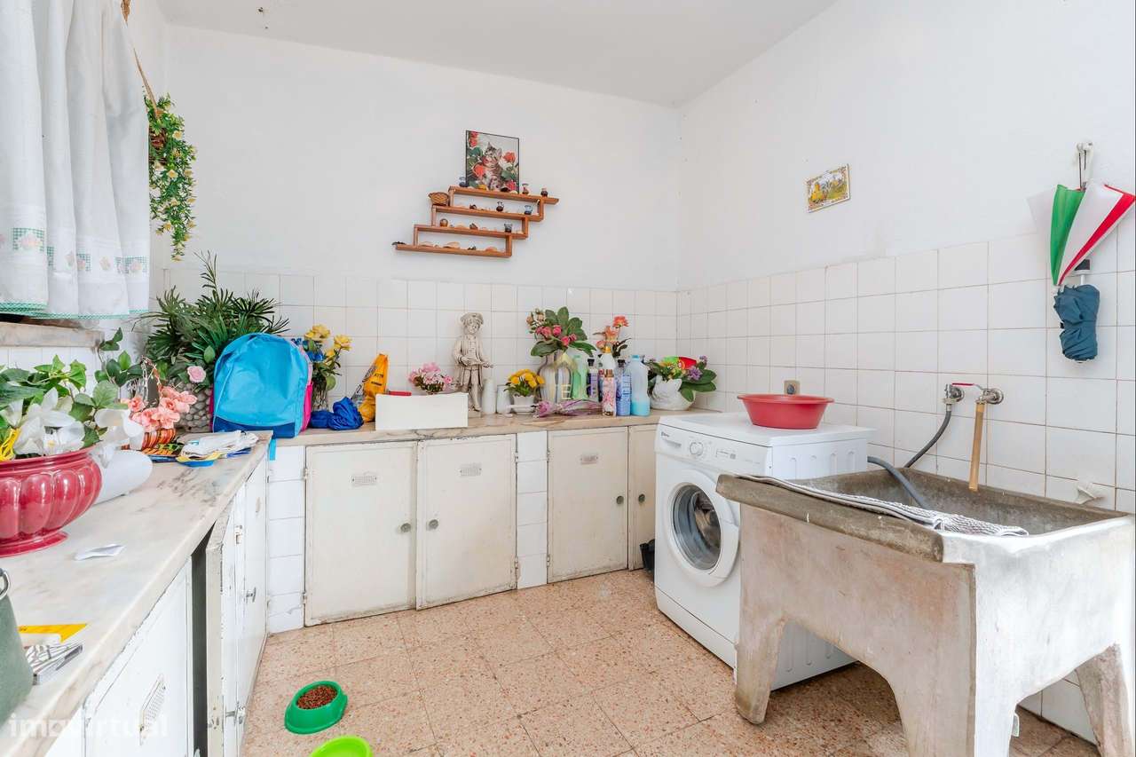 Moradia em Via Rara-16