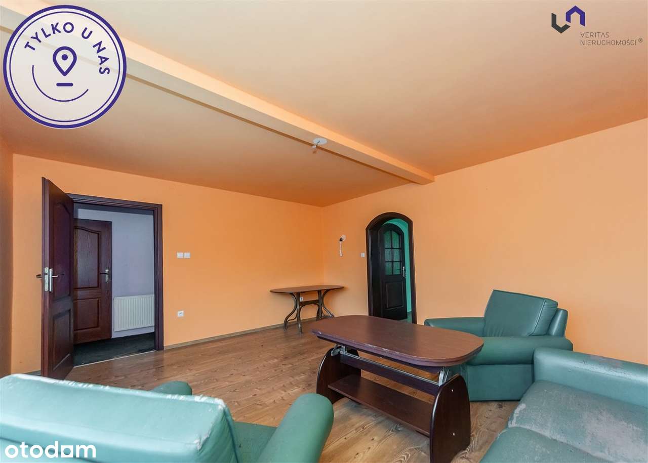 Dom z dwoma niezależnymi mieszkaniami w centum-11