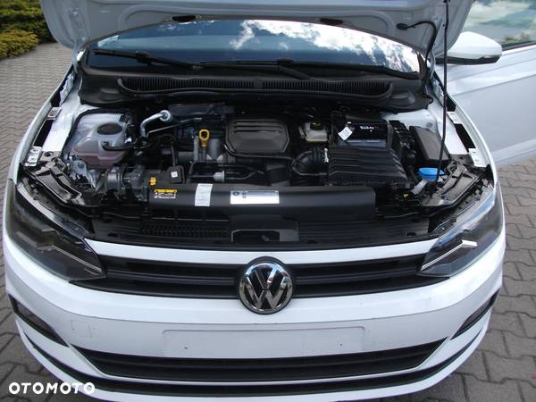 Volkswagen Polo 1.0 Comfortline - 17