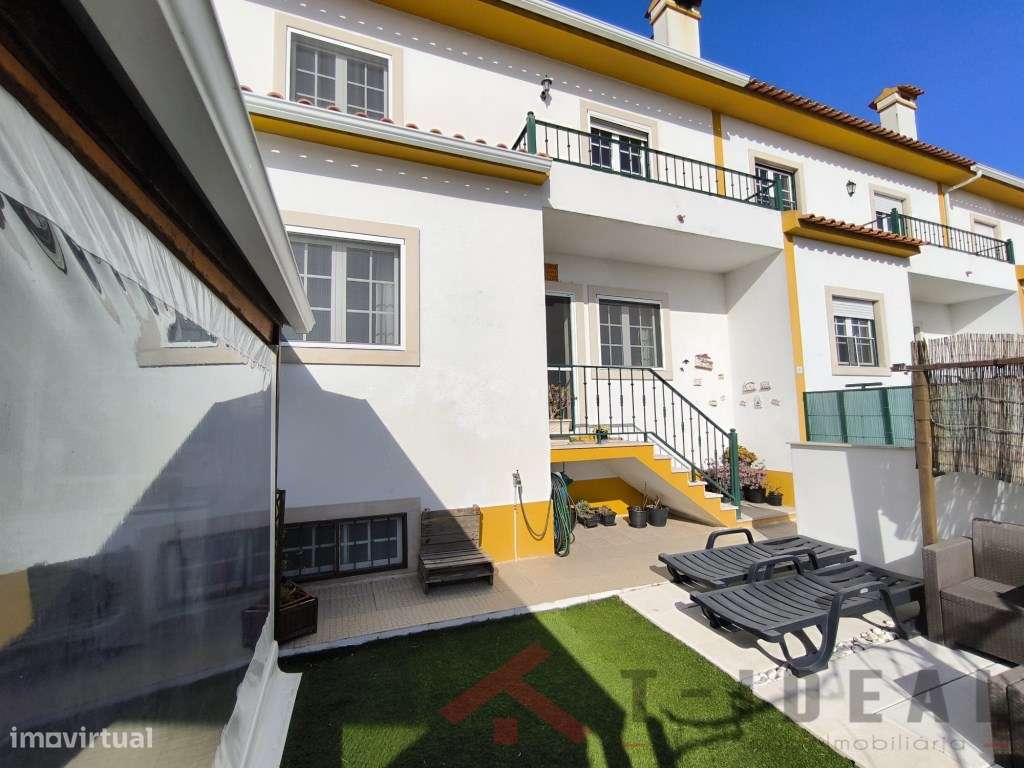 Moradia T3+1 próxima das praias-25