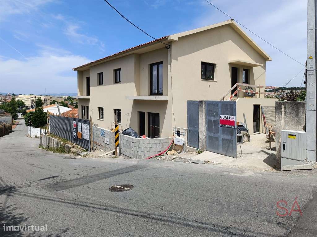 Apartamento T2 novo com logradouro e lugar de garagem em Ferreiros ...-10