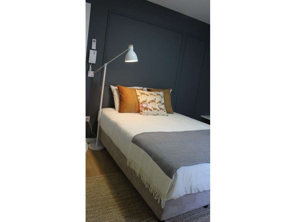 Vende-se Prédio com 8 estúdios mobilados e equipados.-14