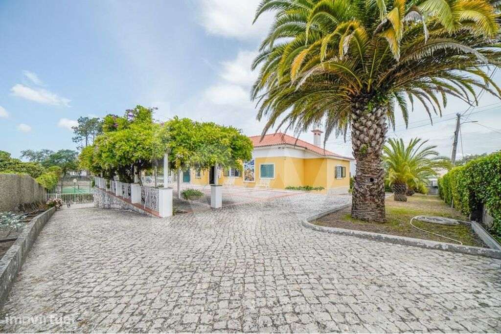 Moradia com Piscina e Campo de Ténis - Grande imagem: 5/60