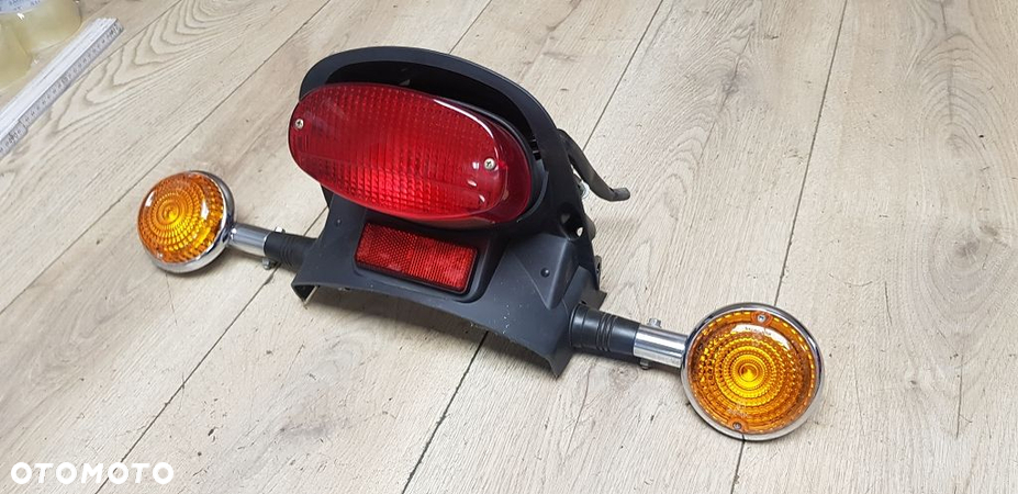 Lampa kierunkowskazy chlapacz Yamaha XVS1100 Drag Star Custom - 2