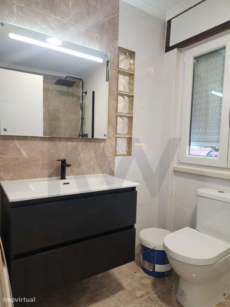 Moradia T2 totalmente remodelada-9