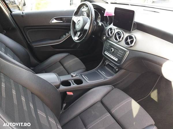 Mercedes-Benz GLA 200 d Aut. - 11