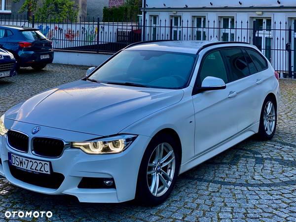 BMW Seria 3 320d M Sport - 17