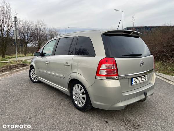 Opel Zafira 1.8 Cosmo EasyTronic EU5 - 6