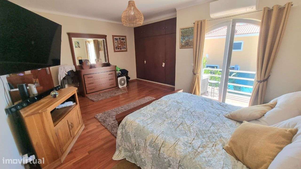 Moradia T5 com piscina, Brejos de Azeitão, Azeitão-27