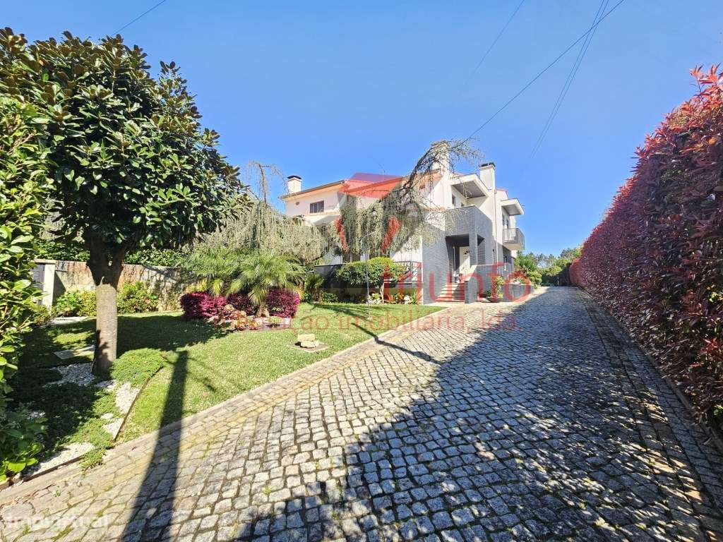 FANTÁSTICA MORADIA T3 C/ PISCINA - MANHENTE - BARCELOS-20