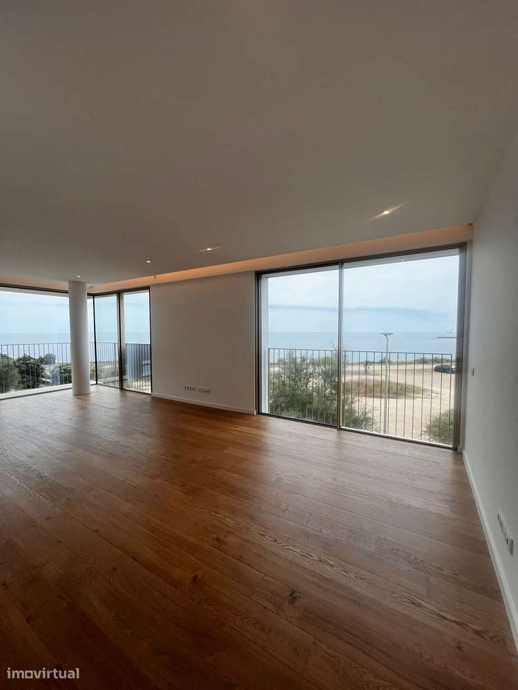 Excelente T3 com vistas únicas sobre a Foz do rio e do mar - Grande imagem: 2/20