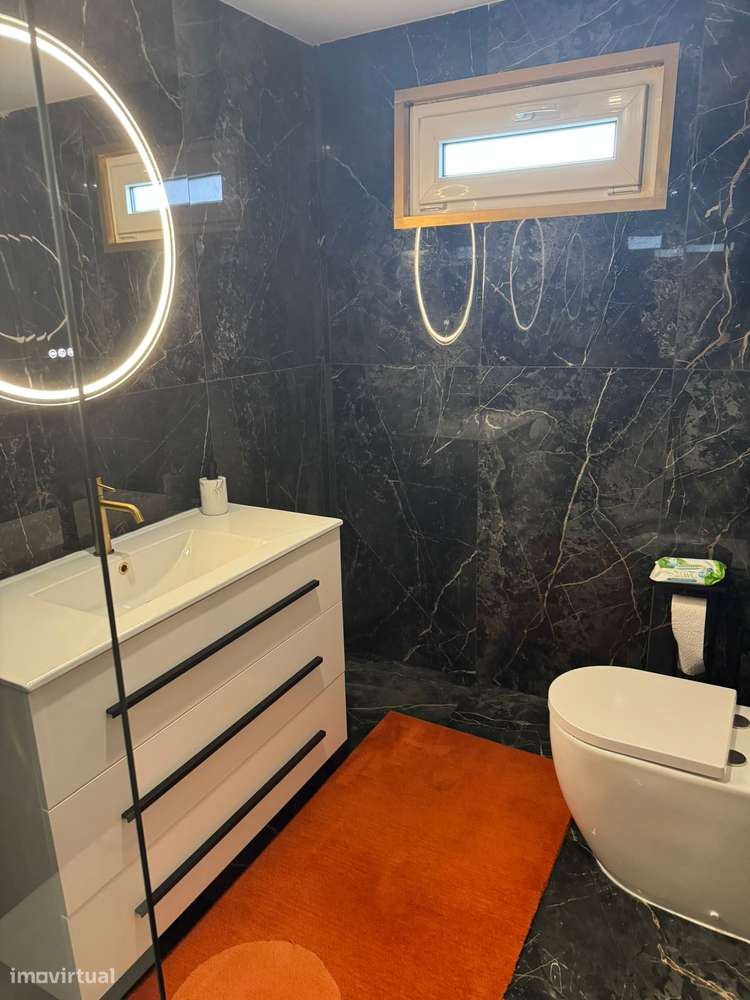 Moradia T3 individual Nova em Rebordões-26