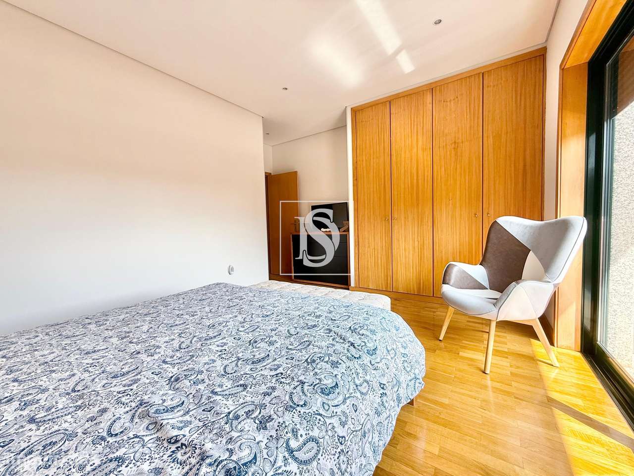 Moradia T3 + Espaço Comercial-31