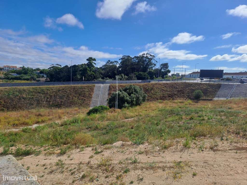 Terreno com 4197m2, com PIP para Residencial Sénior - Lazarim - Grande imagem: 4/5