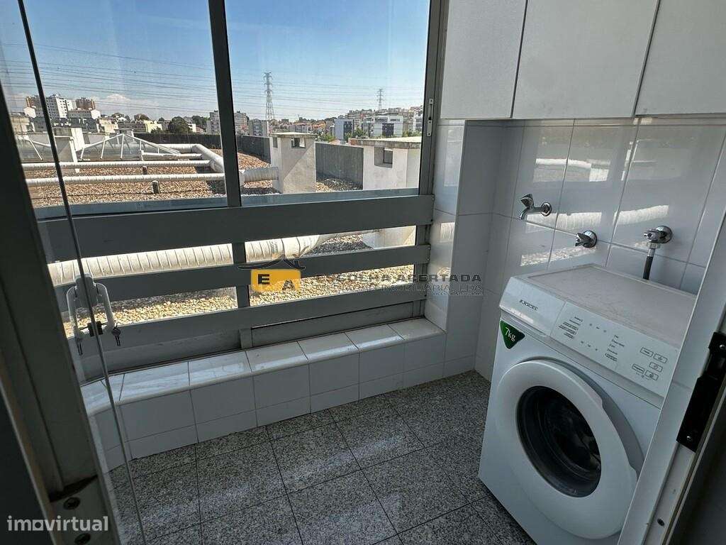 Apartamento T2 no Edifício Do Lago-18
