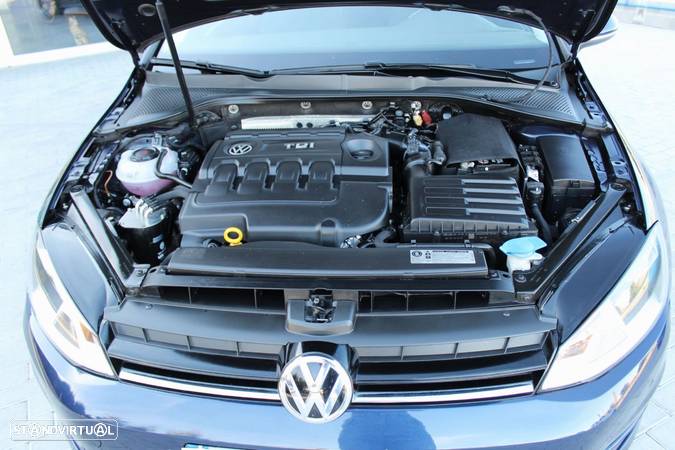 VW Golf Variant 1.6 TDi Highline DSG - 26