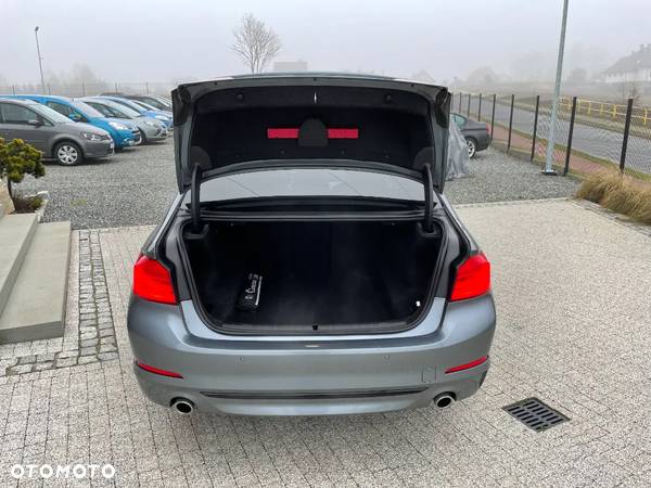 BMW Seria 5 520d - 15