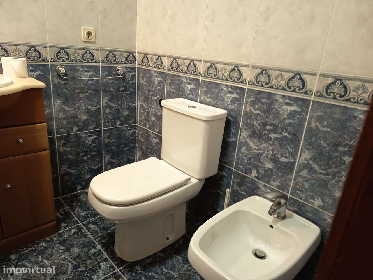 Apartamento T3 com varanda, garagem e jardim-6