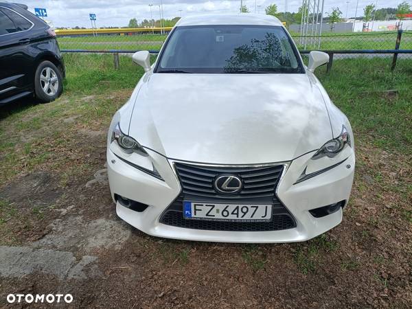 Lexus IS 200t Elite - 4