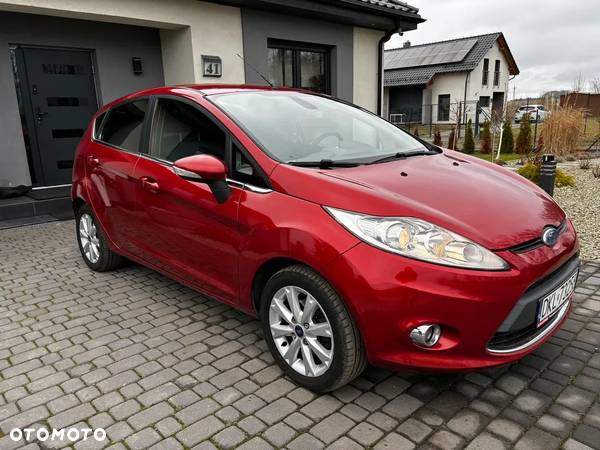 Ford Fiesta 1.25 Ghia - 8