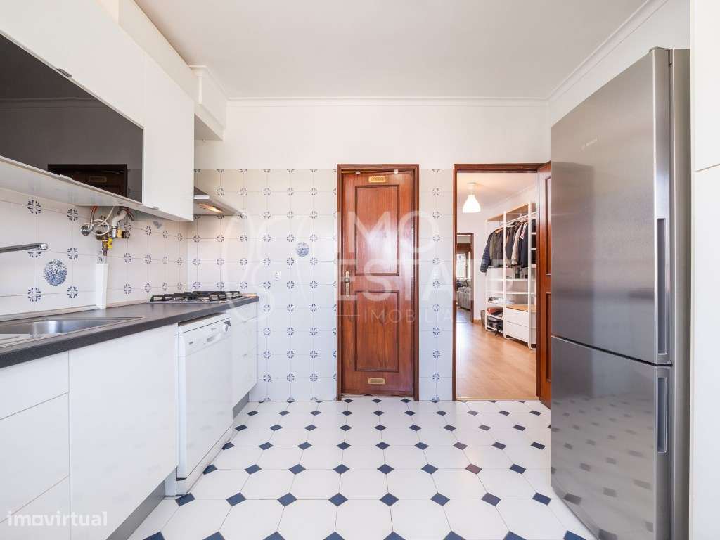 Apartamento T2 Linda-a-Velha-6