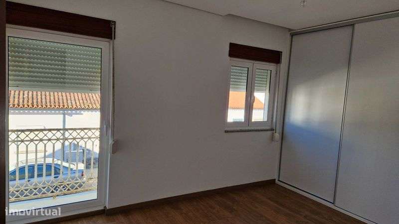 Aluga-se T3 (160m2) com veranda (30 m2) em Viana do Castelo - Grande imagem: 4/12