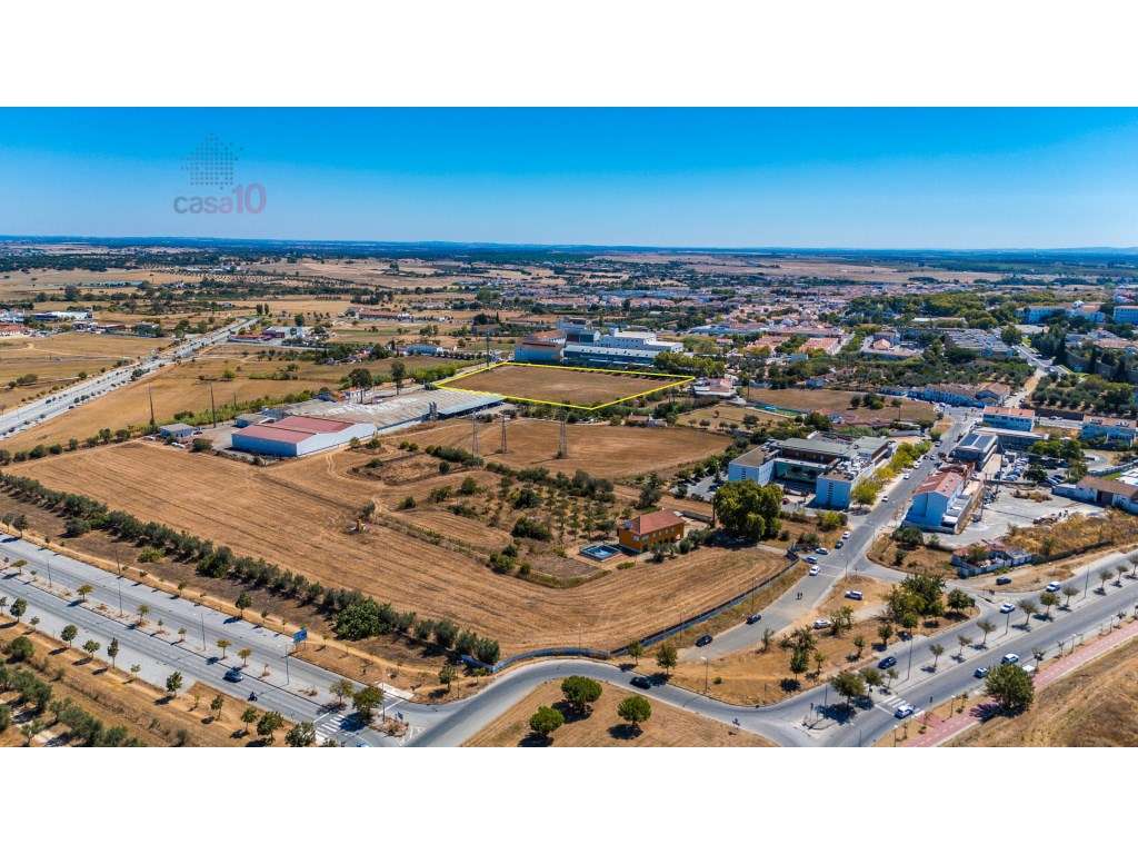 Vende-se terreno urbano na zona habitacional H4 de Évora - Grande imagem: 3/7