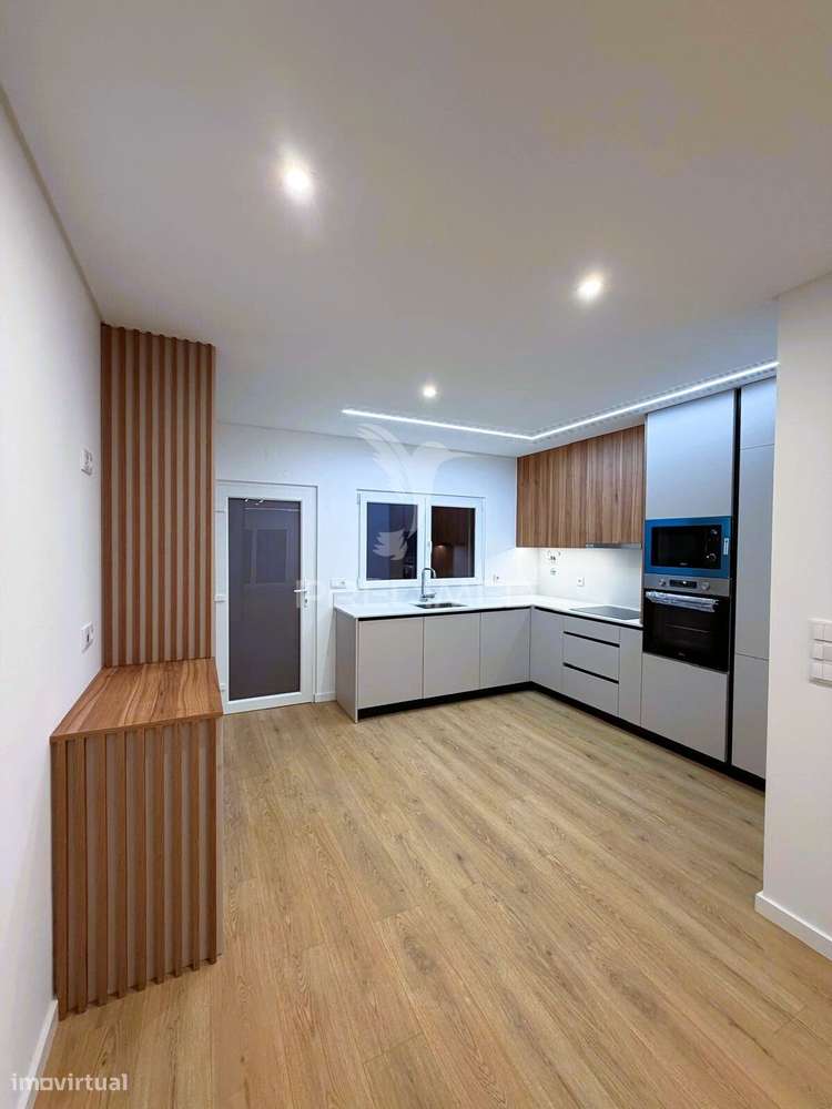 Suite Garagem Varandas Acabamentos De Qualidade