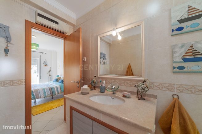 Moradia Isolada T3 com Jardim e Garagem em Bernardinheiro, Tavira-15