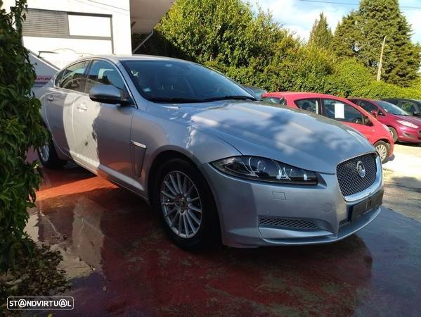 Jaguar XF 2.2 D Luxury - 3