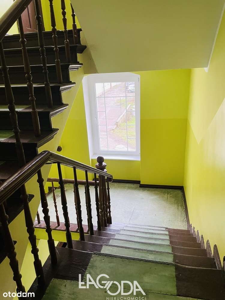 Duża kawalerka na pierwszym piętrze. - Pełny obrazek: 2/6