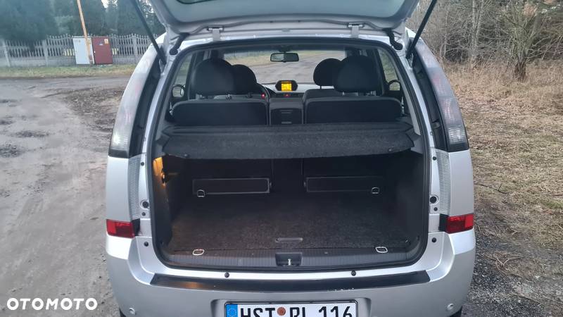 Opel Meriva 1.8 16V Cosmo Easytronic - 16