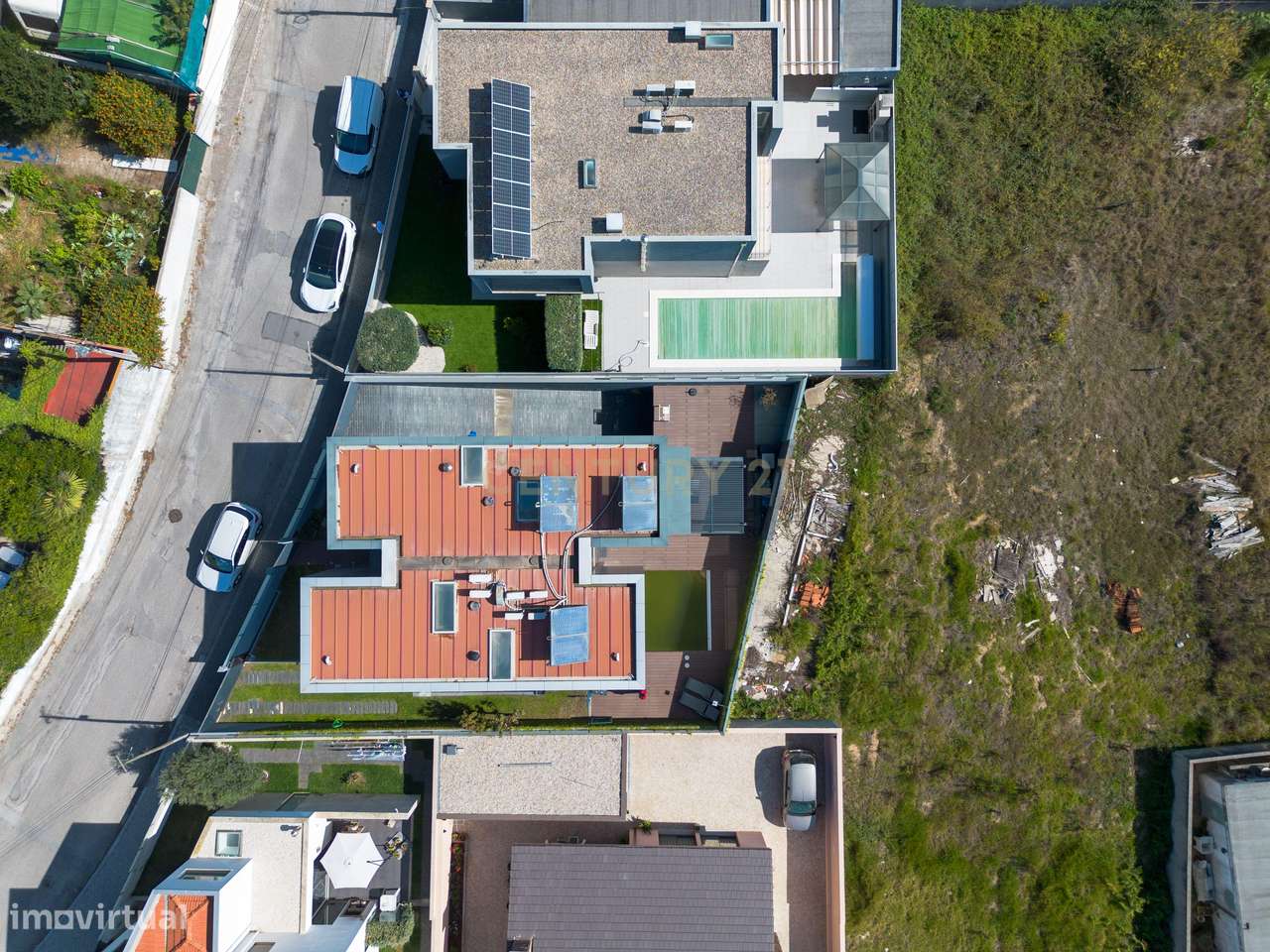 MORADIA| 4 FRENTES| 4 SUITES| PISCINA| CHURRASQUEIRA| SAUNA| GINÁSIO| - Grande imagem: 4/53