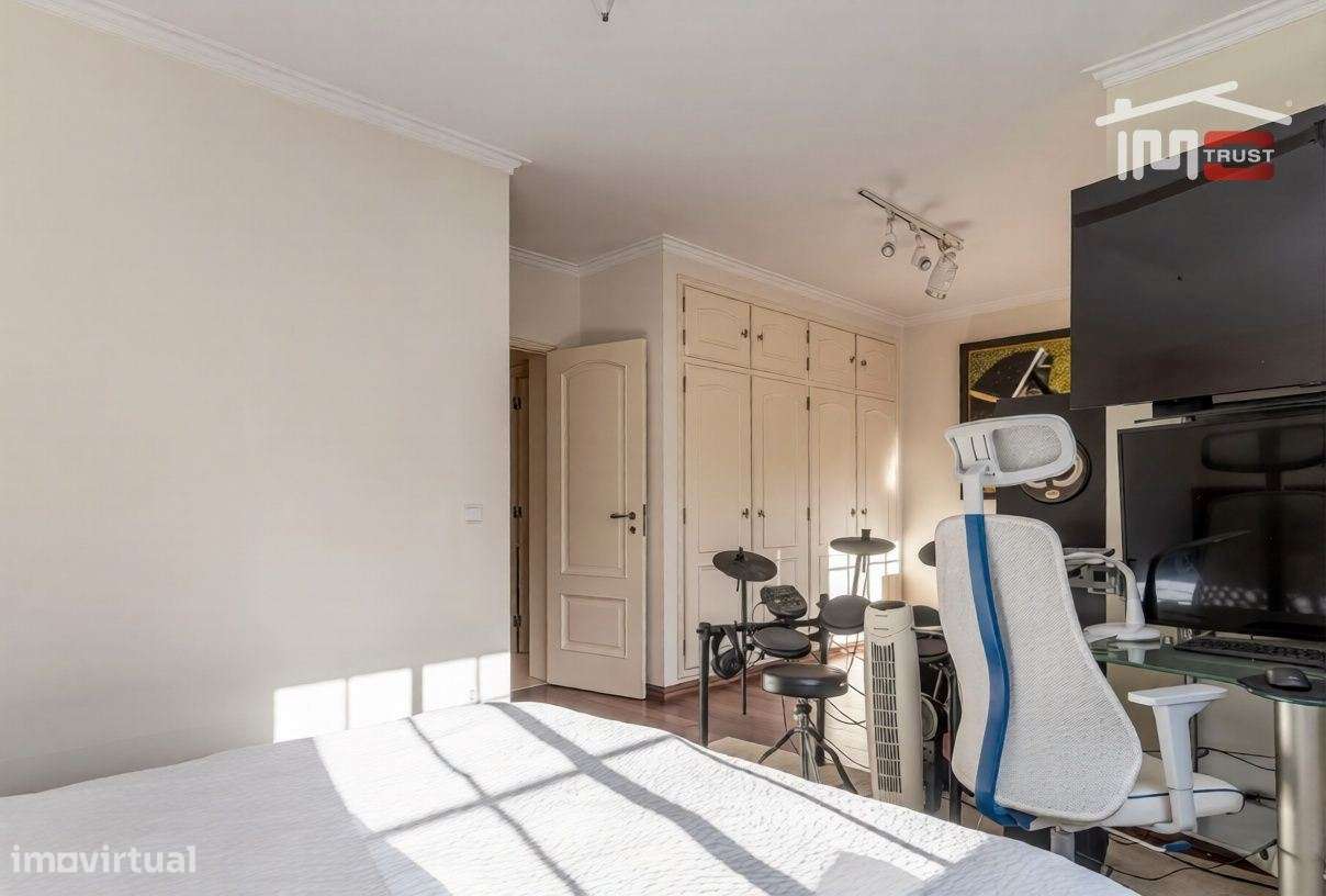 Moradia Duplex T3 Atalaia - Suite, Cozinha Equipada e Garagem.-13