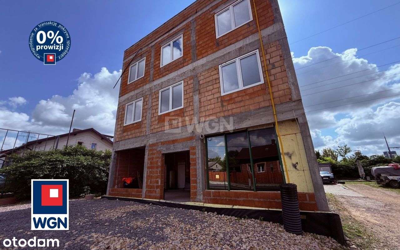 Budynek handlowo-usługowy z częścią mieszkalną sta-7