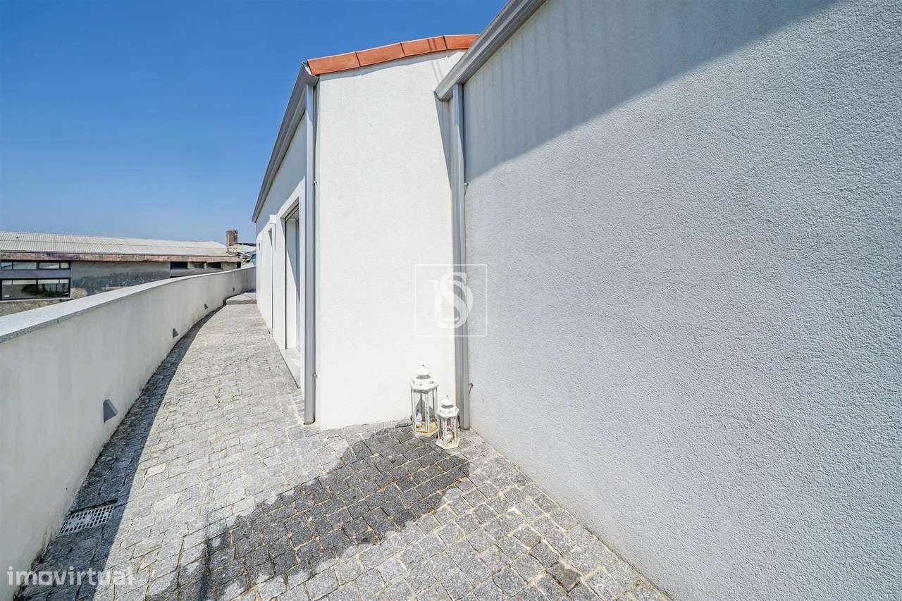 Moradia Térrea T2+1 Renovada | São Martinho do Campo-26