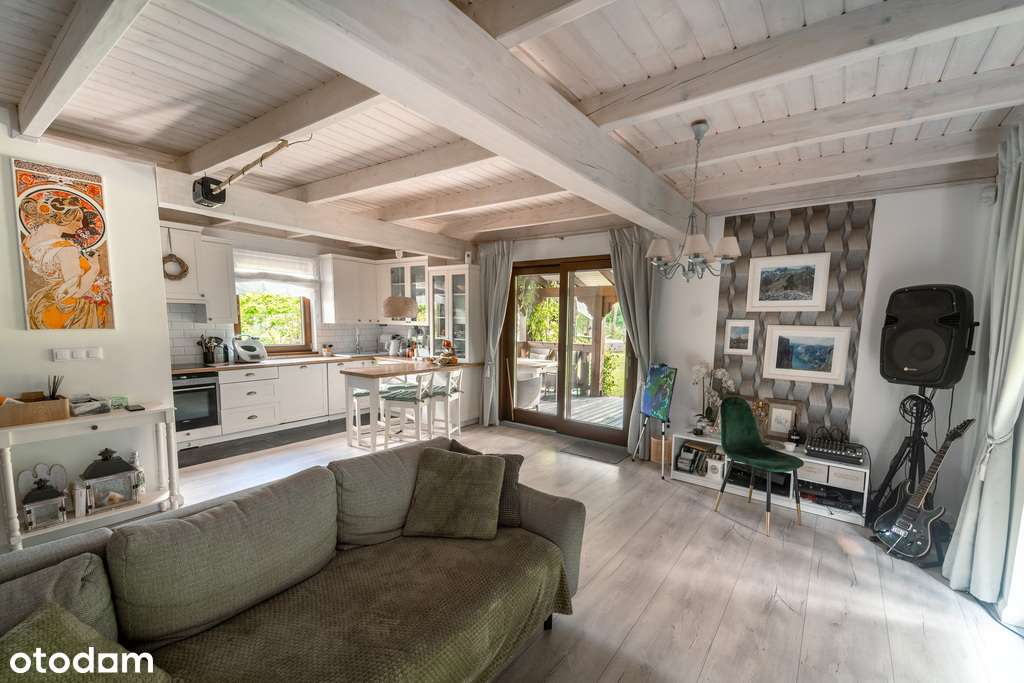 Całoroczny drewniany dom z ogrodem jacuzzi i sauną-2