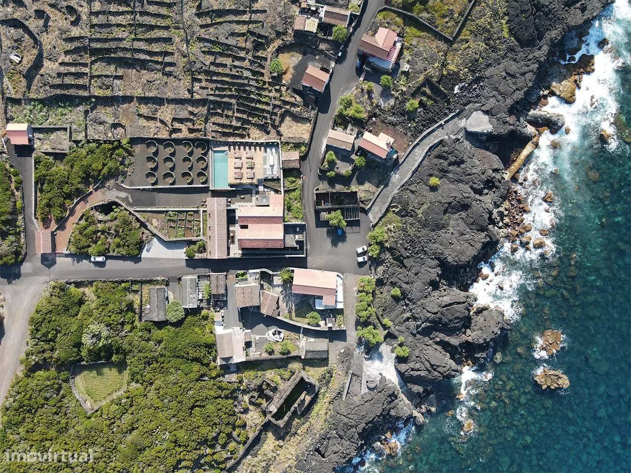 EMPREENDIMENTO LUXUOSO – ADEGA DO FOGO - Grande imagem: 3/47