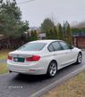 BMW Seria 3 320i xDrive - 14