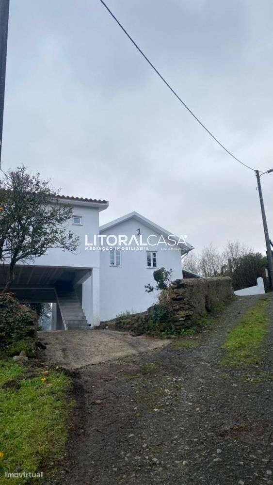 Moradia T3 Remodelada - Silva Escura - Grande imagem: 2/42