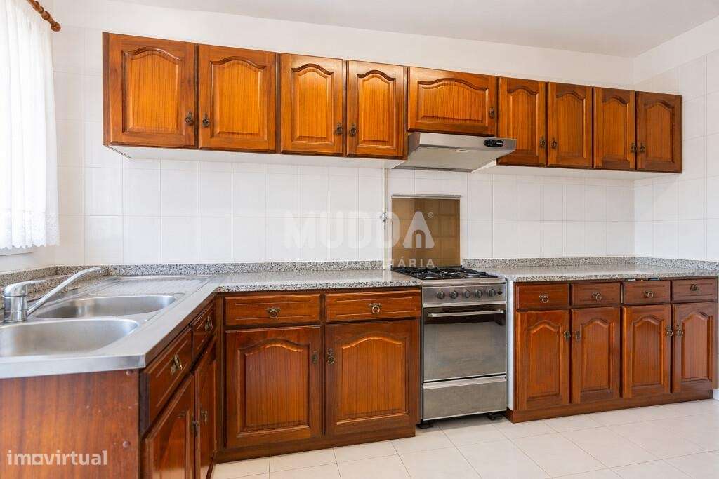 Apartamento T3 Duplex no coração de Estarreja – conforto, espaço e loc-23