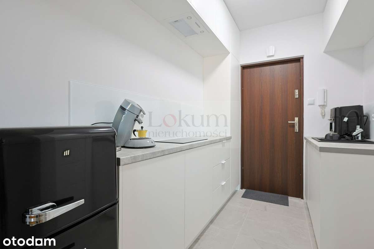 Wola - studio po kapitalnym remoncie-17