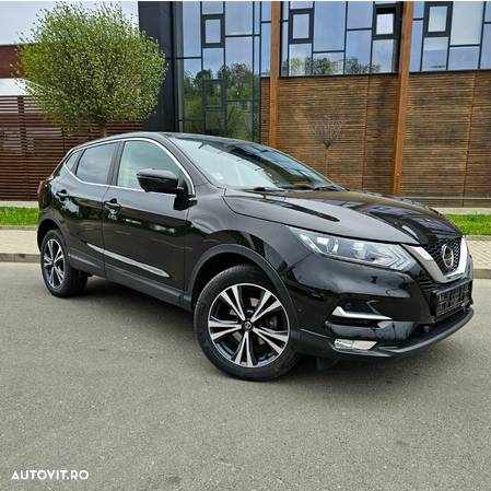 Nissan Qashqai 1.5 dCi DCT TEKNA - 3