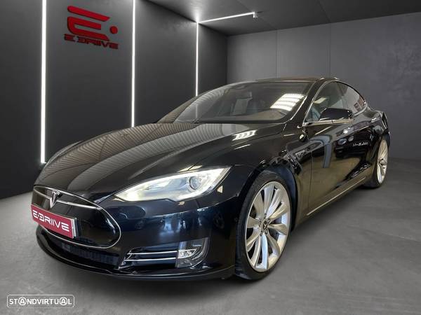 Tesla Model S 85D - 1