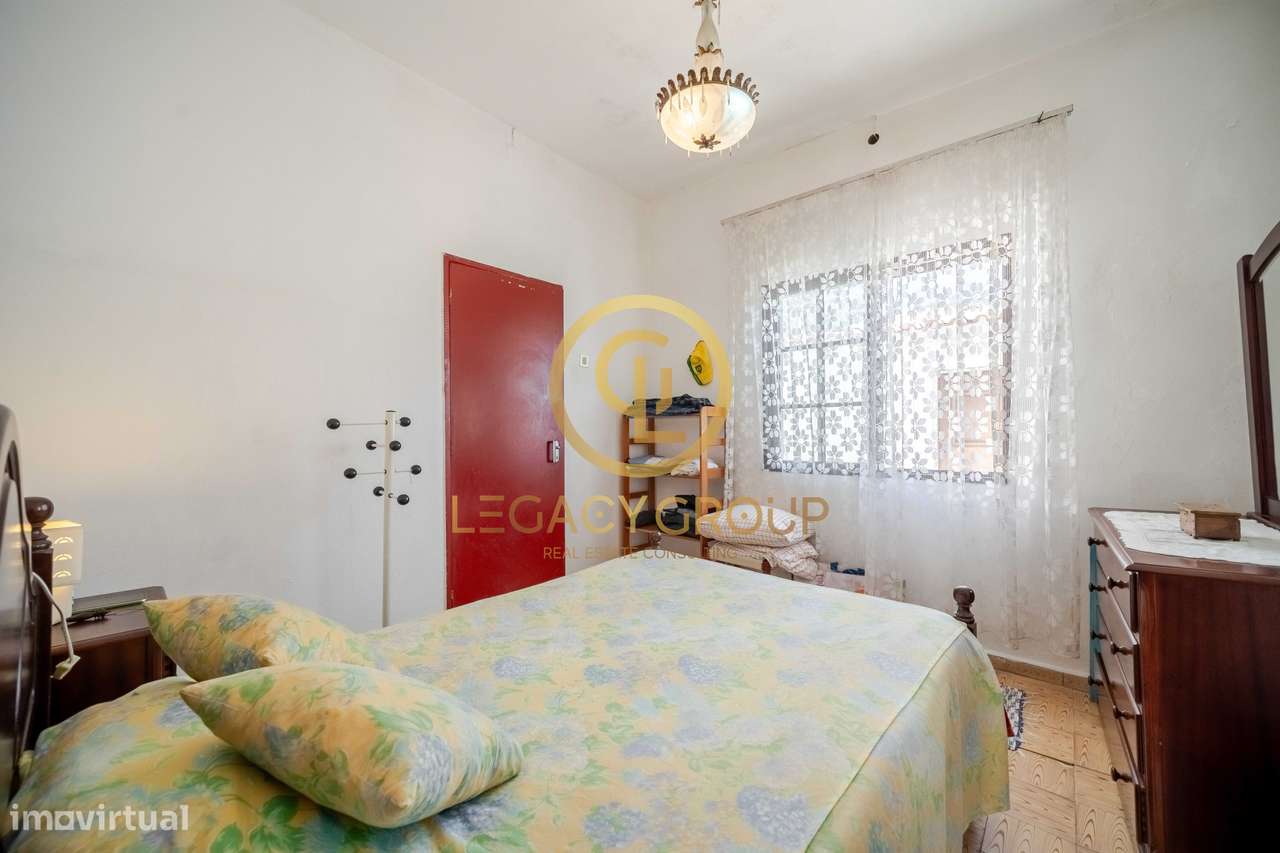 Moradia T3 com Quintal perto e com vista para o Ombria Resort Loulé-18