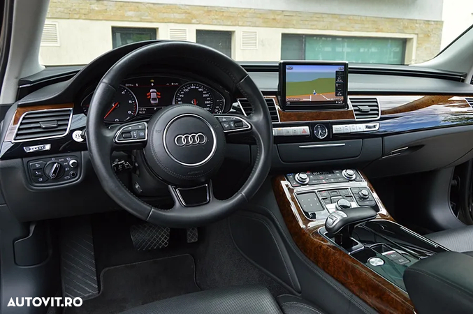 Audi A8 - 5