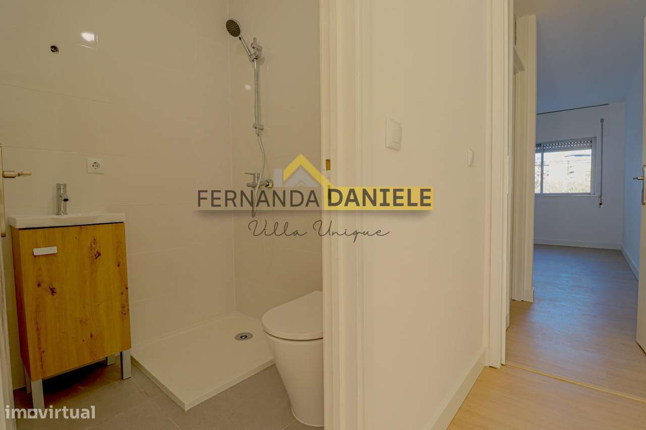 * Oportunidade * Apartamento T3 remodelado, em localização...-21
