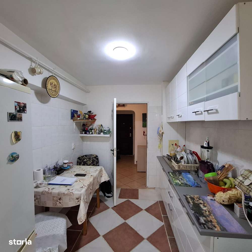 Apartament cu 4 camere , etaj 2-4