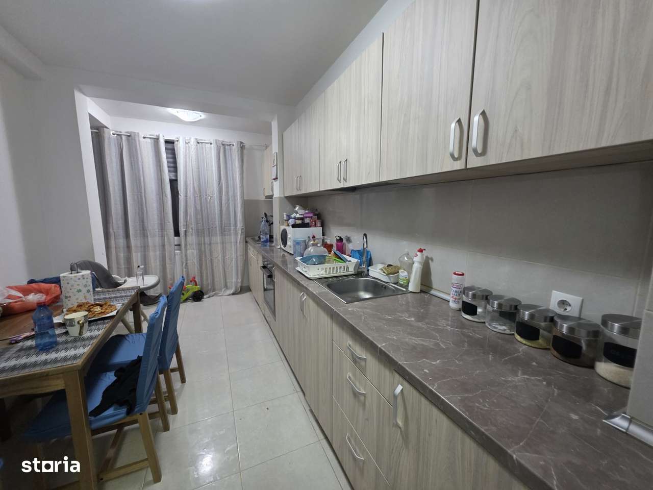 Trapezului, 10 minute metrou 1 Decembrie 1918, pe Marin Pazon, parcare - Imagine principală: 1/12